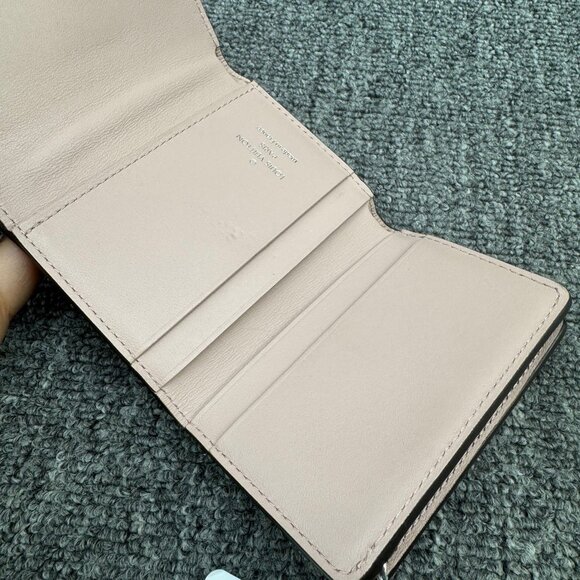 Louis Vuitton Leather Wallet 299-082225 - Picture 8 of 8